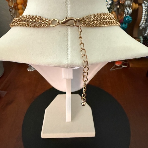 Spring Colors Pink and Gold Tone Beaded Necklace - Picture 4 of 5